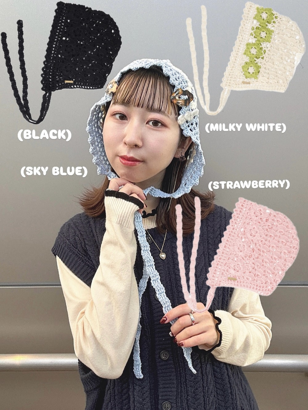 ブルー系のベスト、ブラック系のブーツ、ブルー系のハットを着用したレディースの春コーディネートの3枚目の写真