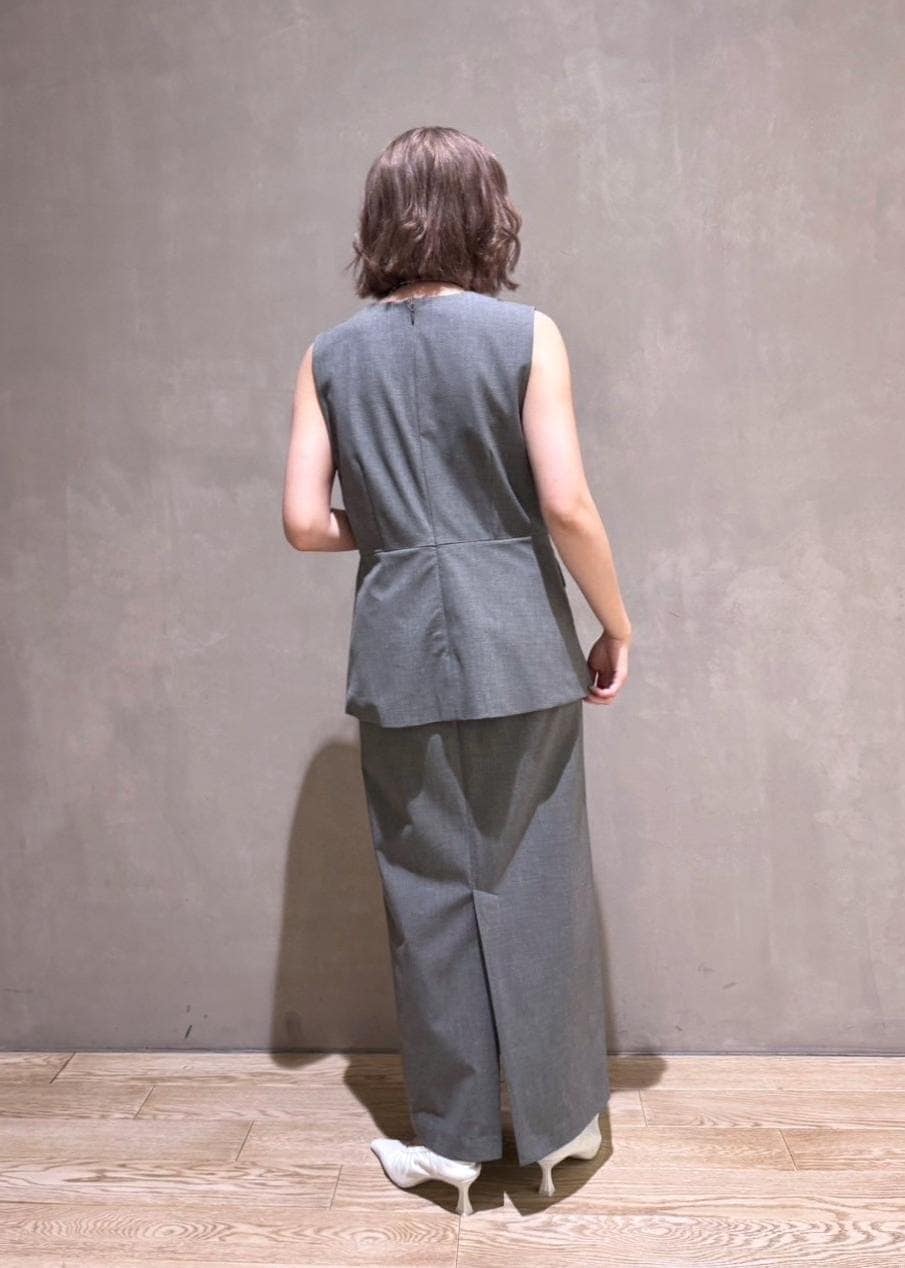 「ブルベ、ブルベ冬、ブルベ夏、骨格ストレート、キャミ、インナー、コットンキャミ、インナーキャミ、カップ付き、イヤリング、シルバーアクセサリー、オケージョン、オケージョンコーデ、ADAM ET ROPÉ、FEMME」|「ADAM ET ROPE'のオーガニックベアキャミソール(キャミソール、ホワイト系)」を使った、きなさん(レディース・156cm)の春コーディネートの5枚目の写真