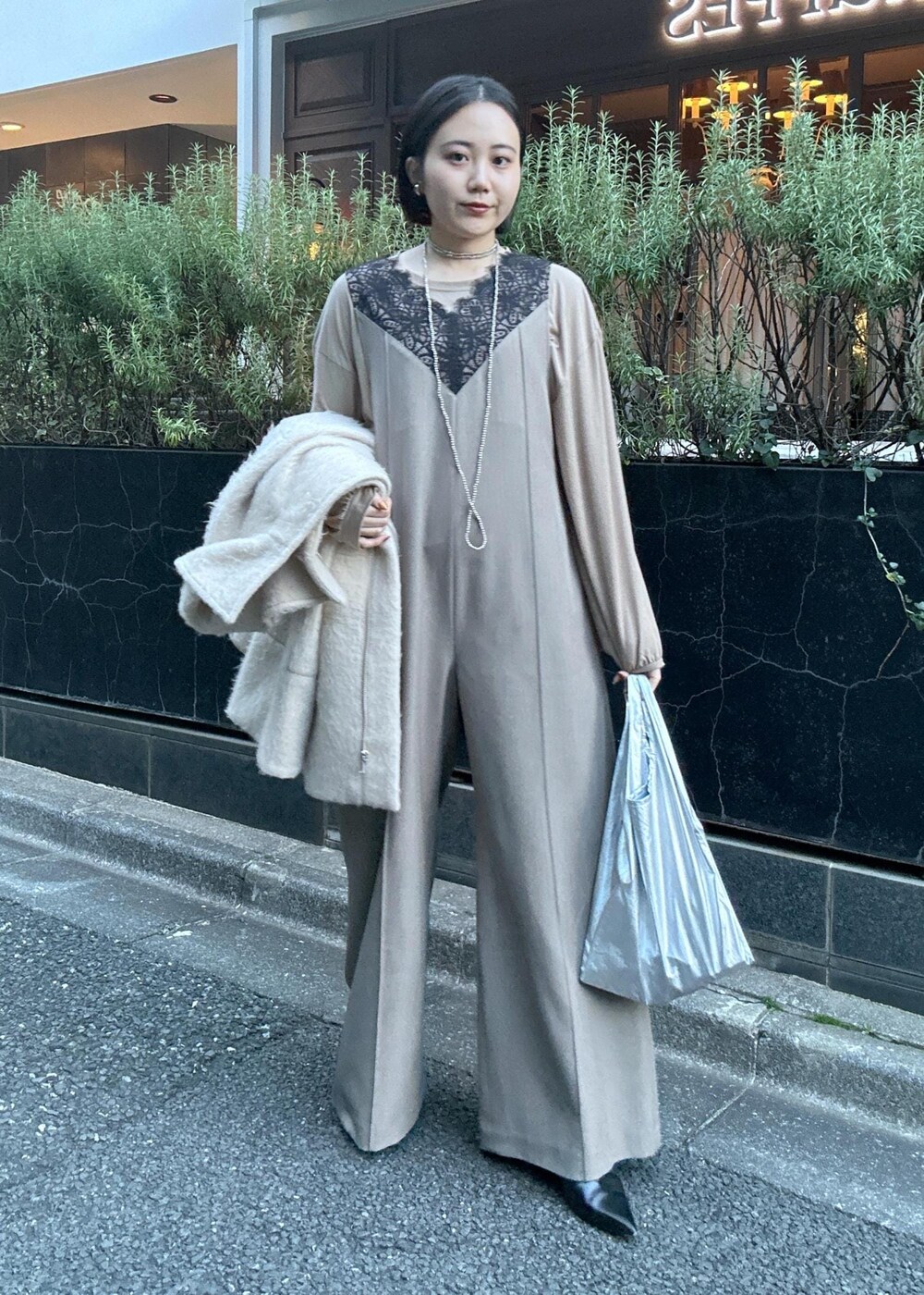 WEB限定】スタンドカラーコクーンミドルコートを使った人気 