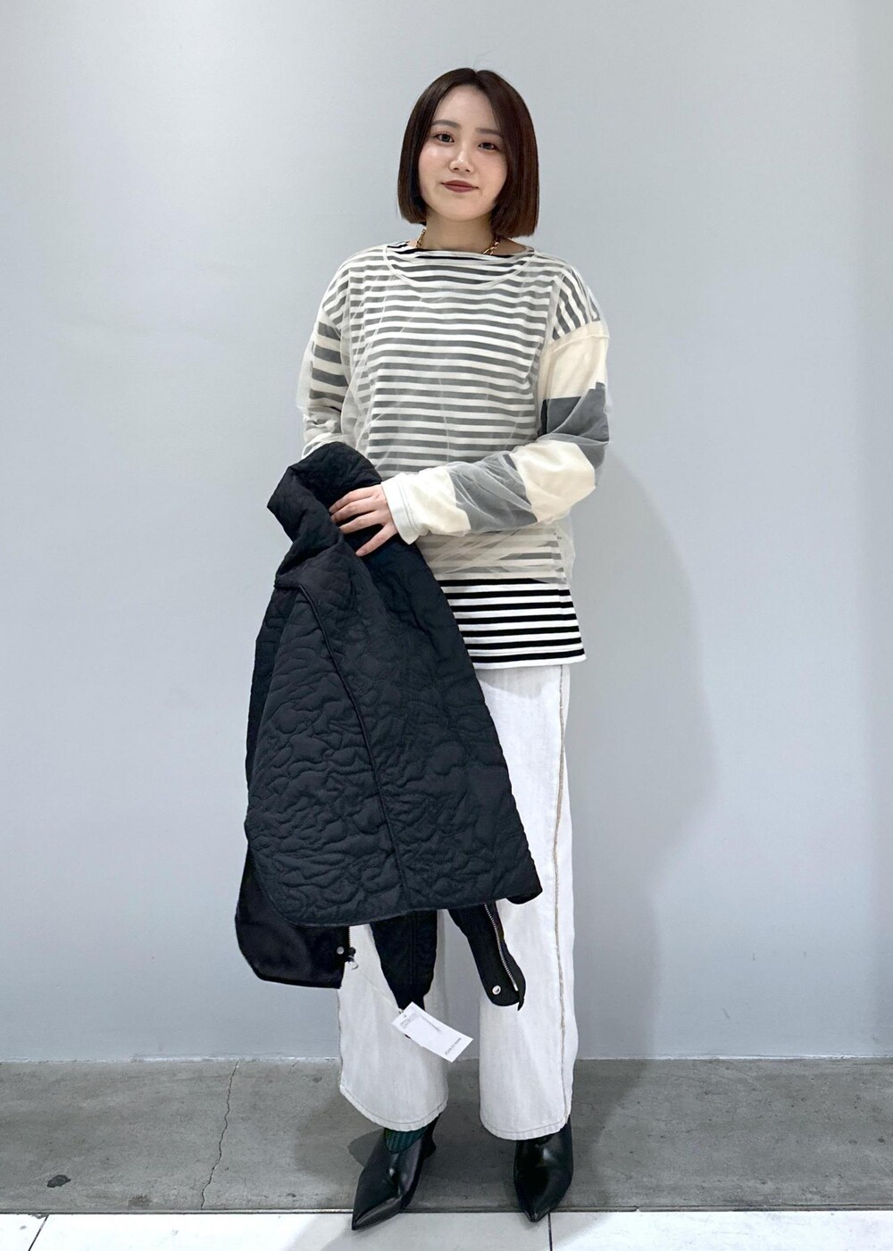 「24ss、24ss春の新作、春の新作、新作、チュール、シアー、ミュール、ポインテッドトゥ、中綿、中綿アウター、アウター、春アウター、薄手、薄手アウター、ボーダー」|「ADAM ET ROPE'の【サステナブル】アートキルティングジャケット(その他アウター、ブラック系)」を使った、きなさん(レディース・156cm)の冬コーディネートの8枚目の写真