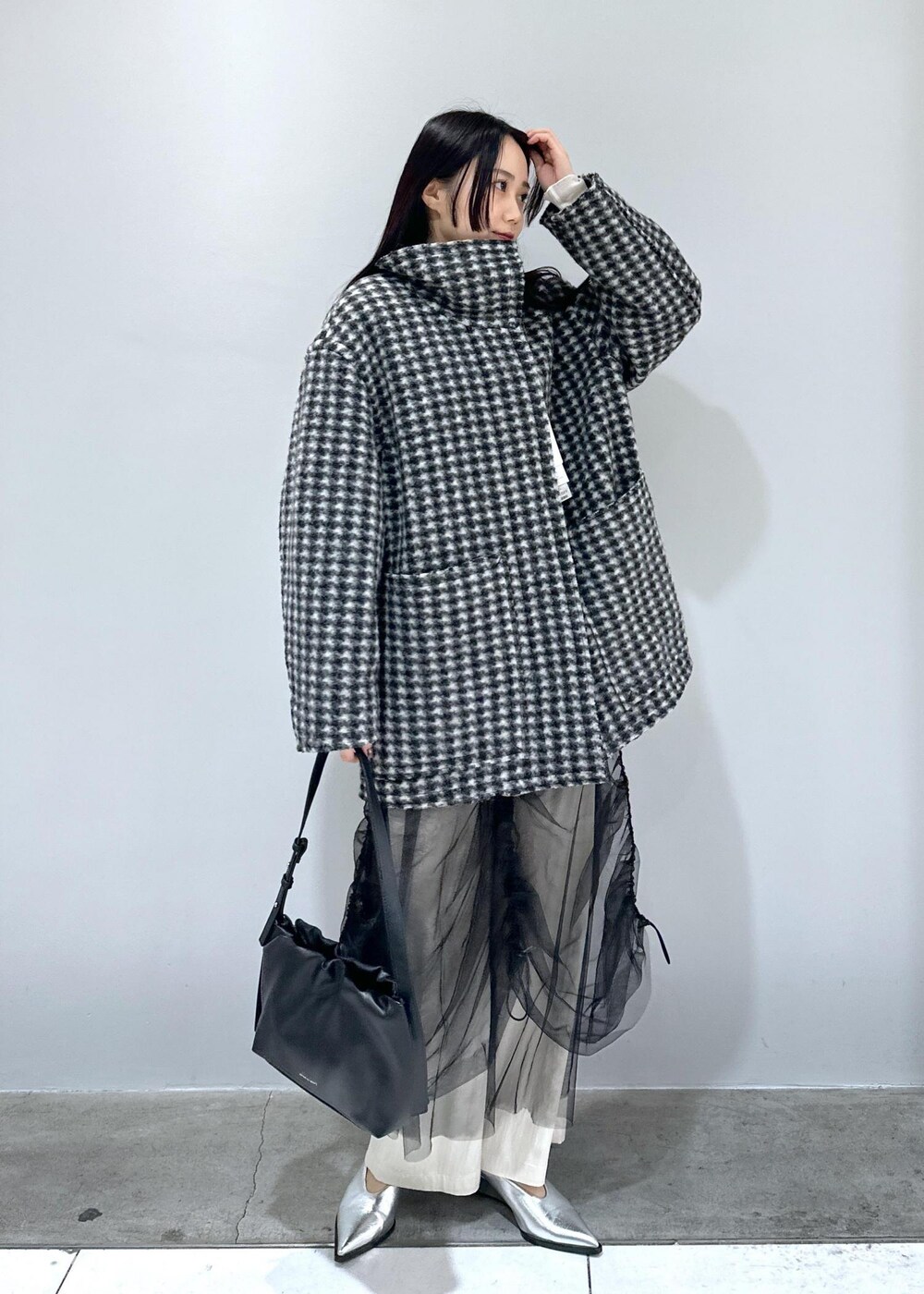 「春の新作、24SS春の新作、逸品、新作、24SS、ADAM ET ROPÉ、FEMME、SDGs、サステナブル、骨格ストレート、ブルべ、きれいめ、きれいめカジュアル、カジュアル、大人カジュアル」|「ADAM ET ROPE'の【サステナブル】ニットバージョンベアキャミ(キャミソール、パープル系)」を使った、きなさん(レディース・156cm)の冬コーディネートの2枚目の写真