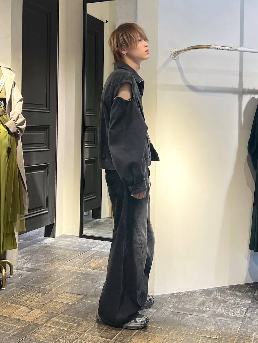 「リラックス、春コーデ、秋コーデ、冬コーデ、ラフ、ゆったり、オーバーサイズ、HARE」｜「HAREのステンレスチェーンネックレス(HARE)（ネックレス、シルバー系）」を使った、ayukifukuさん（メンズ・172cm）の冬コーディネートの3枚目の写真