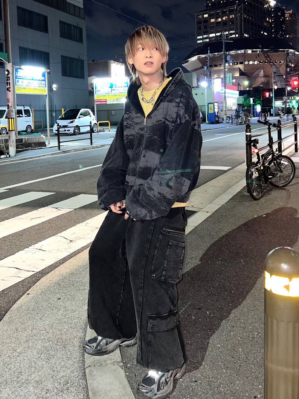 Goshow×HARE】ガラZIPパーカー(HARE)を使った人気ファッション