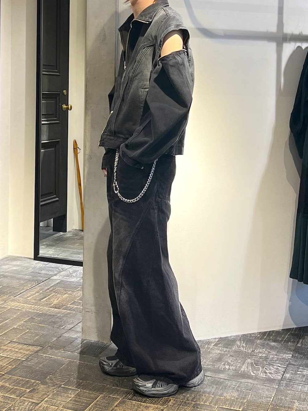 「リラックス、春コーデ、秋コーデ、冬コーデ、ラフ、ゆったり、オーバーサイズ、HARE」｜「HAREのステンレスチェーンネックレス(HARE)（ネックレス、シルバー系）」を使った、ayukifukuさん（メンズ・172cm）の冬コーディネートの4枚目の写真