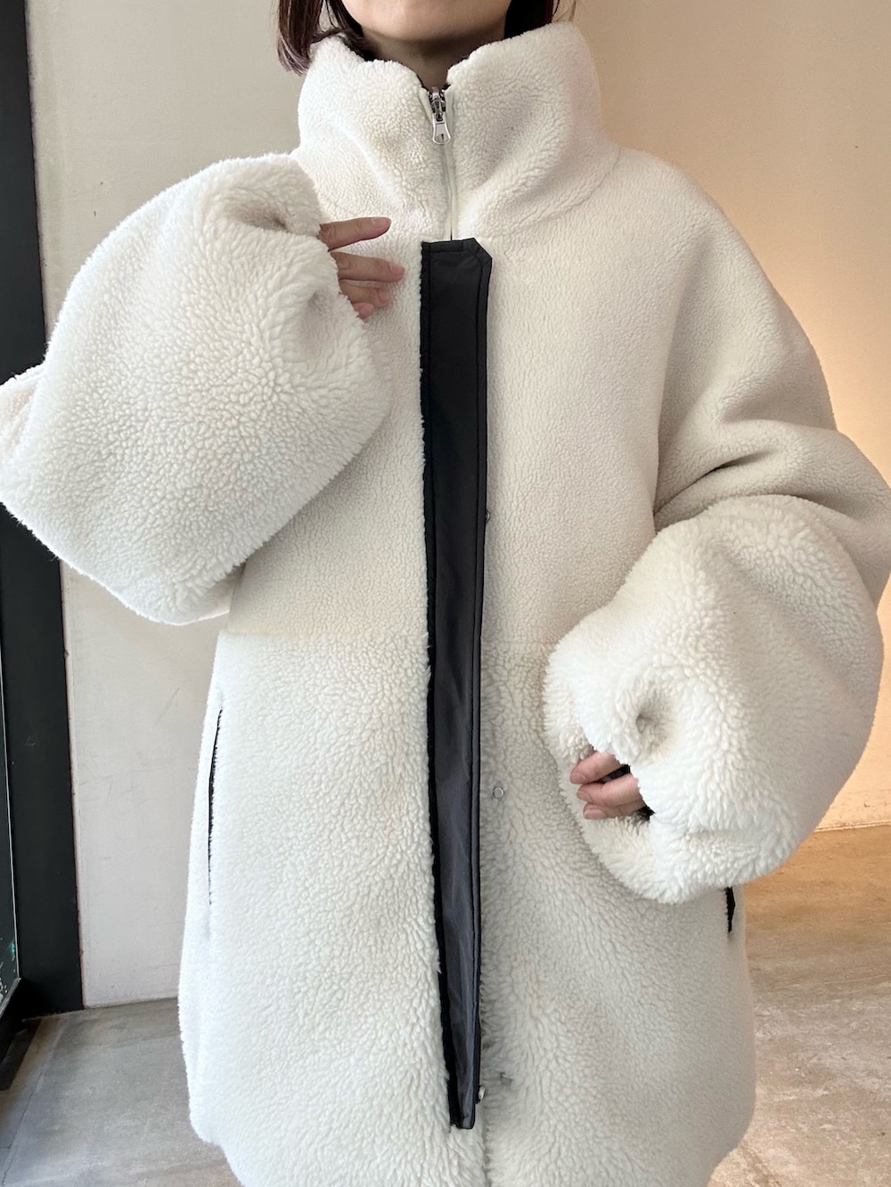 リバーシブルボアパディングコートを使った人気ファッション