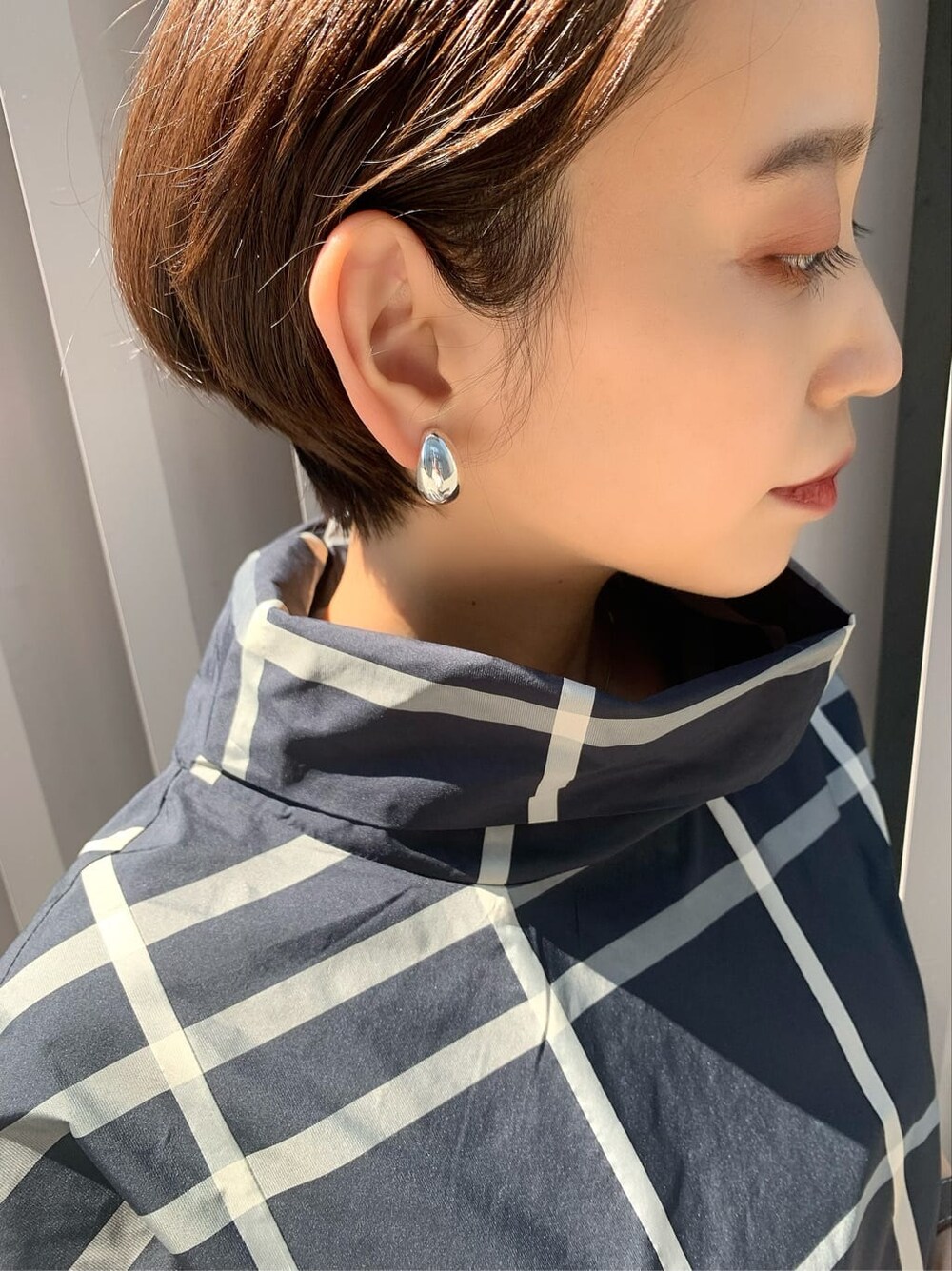 その他のスカートを着用したレディースの夏コーディネートの4枚目の写真