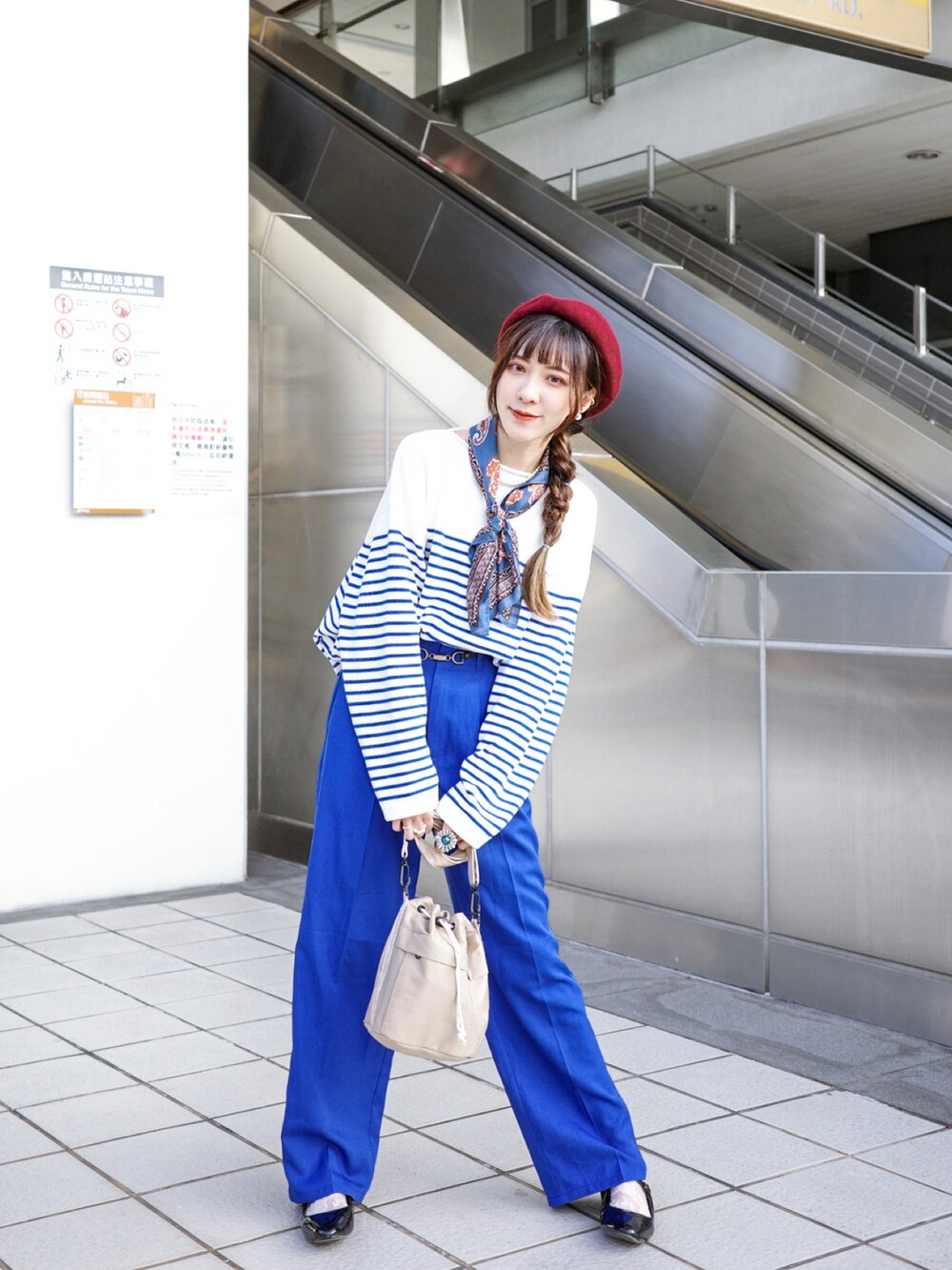 「164cm、ootd、ootdtw、GU、plain-me、Taiwan、WEARBOOKエントリー、冬コーデ、冬のコーデ、秋冬コーデ、高身長コーデ、GUコーデ、dappei、blue、white」｜「GUのアイテム（パンツ、ブルー系）」を使った、Shih シイ🐰さん（レディース・164cm）の冬コーディネートの4枚目の写真