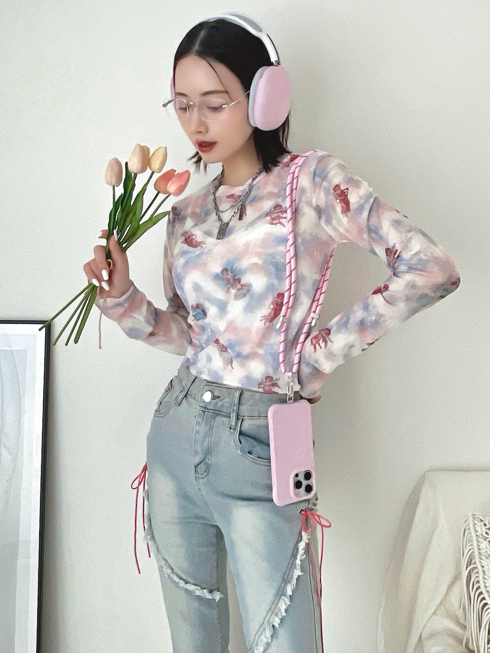 T Λ Eさんの「【Mayree】エンジェルシアーシースルートップス（Mayree）」を使ったコーディネートの2枚目の写真