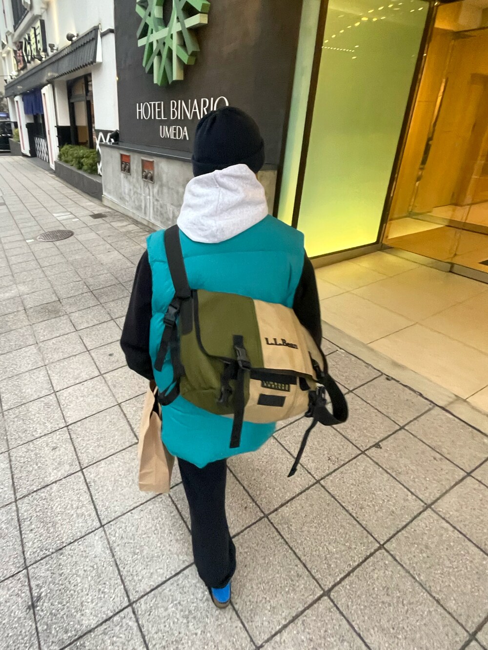 L.L.Bean メッセンジャーバッグ ライムグリーン L.L.Beanのメッセンジャーバッグを使った人気ファッション