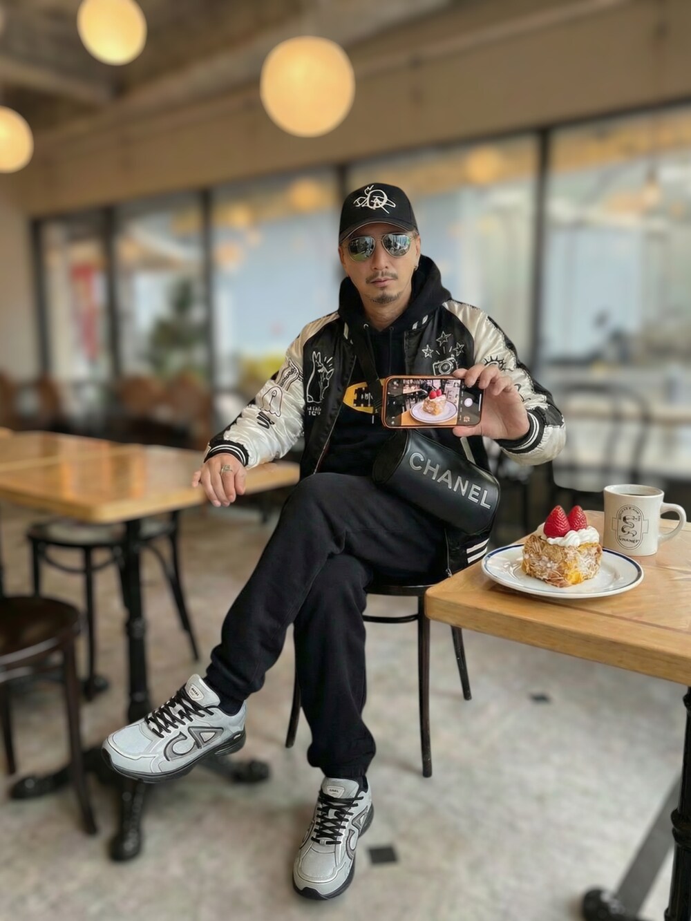 FR2のスタジャンを使った人気ファッションコーディネート - WEAR