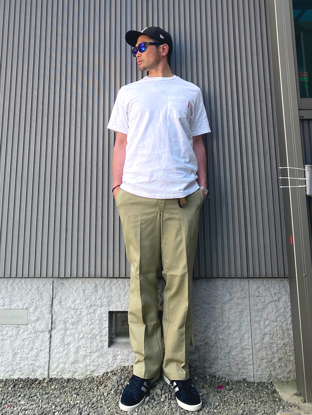 タケウチ☆ボンバイエさんの「HUF x NEW ERA CLASSIC H CAP/ HUF キャップ ニューエラ LP 59FIFTY（NEW ERA）」を使ったコーディネートの2枚目の写真