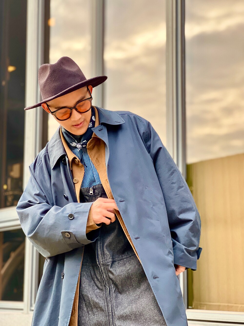 「UNIQLO」｜「niko and...のアイテム（その他パンツ、ブラック系）」を使った、吳彥霖さん（メンズ・166cm）の冬コーディネートの4枚目の写真