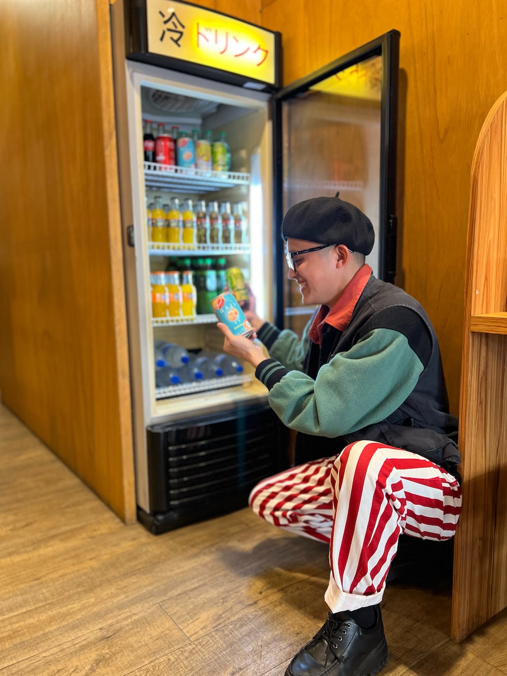「ootd、古着MIX、古着、古着コーデ」｜「Carharttのアイテム（シャツ/ブラウス、レッド系）」を使った、吳彥霖さん（メンズ・166cm）の冬コーディネートの4枚目の写真