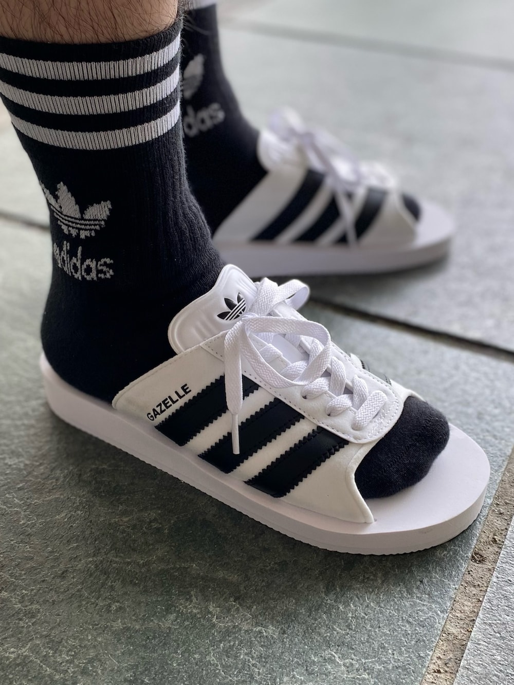 adidas GAZELLE BEACH SLIDES 人気 ガゼル ビーチ スライド / Gazelle Beach Slides、ミッドカット