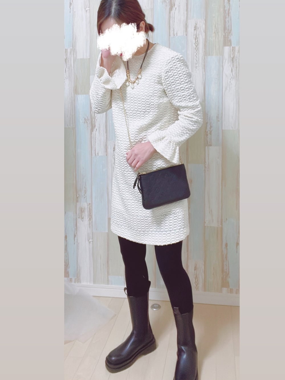 「今日のコーデ、低身長、チェルシーブーツ、冬、MONCLER、ZARA、サイドゴアブーツ、パンツコーデ、ワンピースコーデ」｜「Lace Ladiesのチェルシーブーツ（ブーツ、ブラック系）」を使った、☺︎♥♡Ree♡♥☺︎さん（レディース・152cm）の冬コーディネートの2枚目の写真