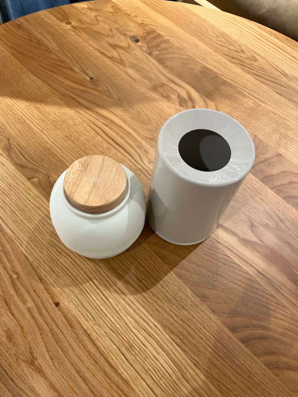 「雑貨、暮らしを楽しむ、ideaco、ゴミ箱、ウェットティッシュ」｜「URBAN RESEARCH DOORSのideaco　Mochi Moco（インテリア雑貨、ホワイト系）」を使った、みやさんさん（メンズ・171cm）の冬コーディネートの2枚目の写真