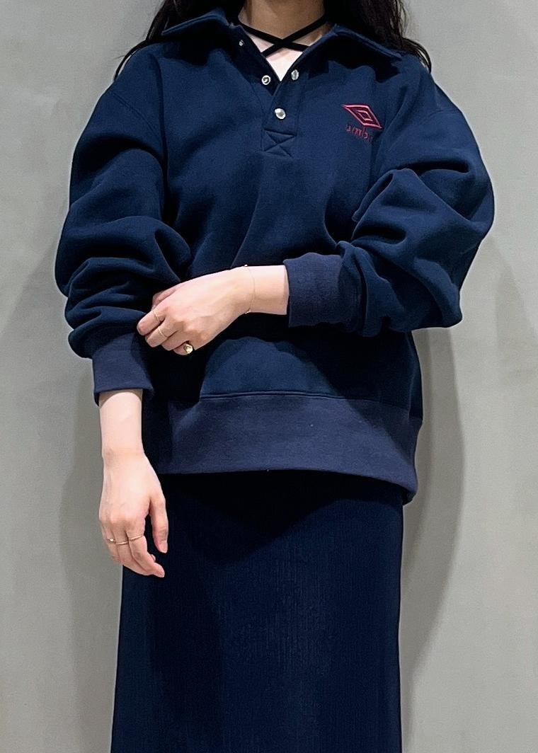「UMBRO、アンブロ、MURRAL、ミューラル、AW、ロングワンピース、ロングブーツ、ADAM ET ROPÉ、FEMME、低身長、骨格ウェーブ、イエベ、大人カジュアル、スポーティー、秋」｜「ADAM ET ROPE'の【晴雨兼用】ウォータープルーフトラックソールロングブーツ（ブーツ、ブラック系）」を使った、Futabaさん（レディース・153cm）の秋コーディネートの3枚目の写真