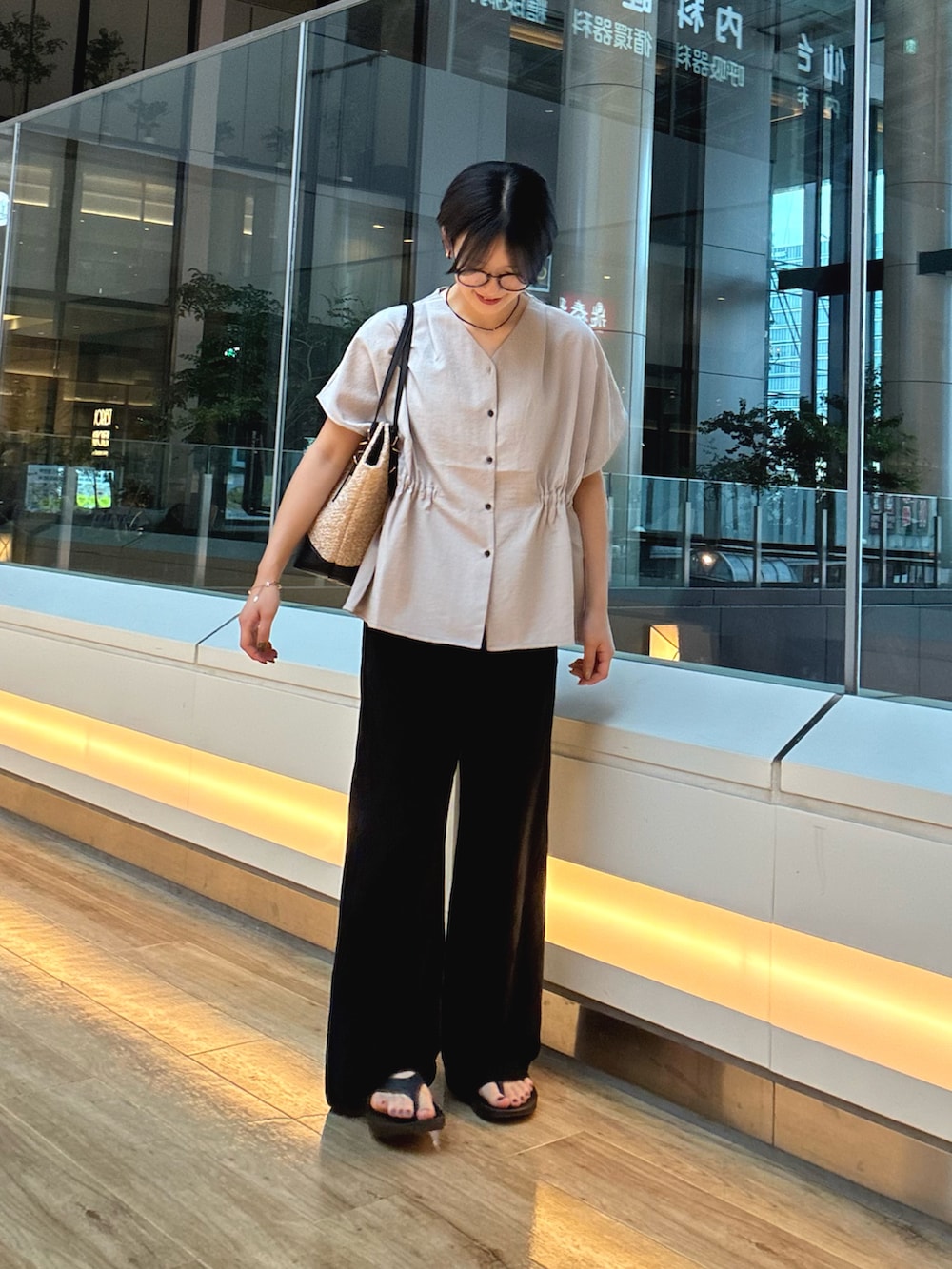 コヤマ ヒナタ(DOORS エスパル仙台)｜OOFOSのサンダルを使ったコーディネート - WEAR