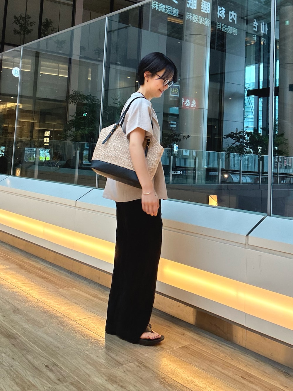 コヤマ ヒナタ(DOORS エスパル仙台)｜OOFOSのサンダルを使ったコーディネート - WEAR