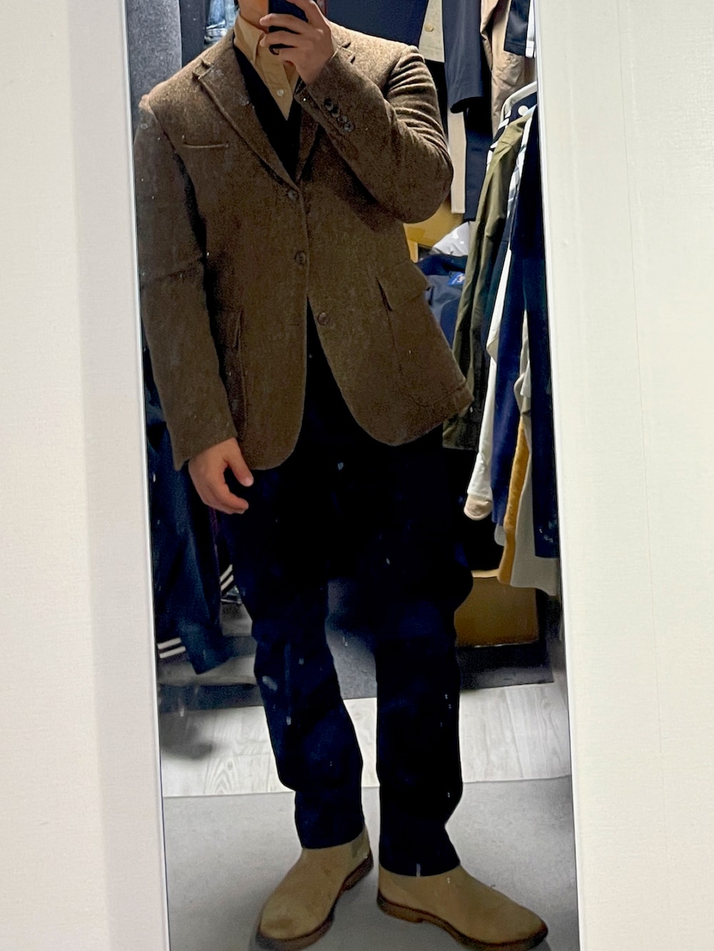 「POLO RALPH LAURENのアイテム（テーラードジャケット、ゴールド系）」を使った、mofumofu0さん（メンズ・166cm）の冬コーディネートの2枚目の写真
