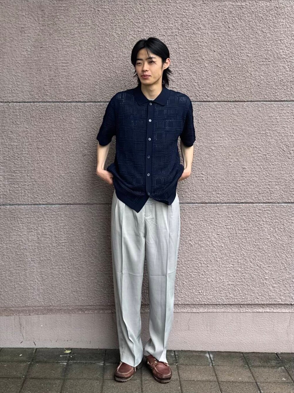 「シンプル、シャツ、カジュアル、ラフ、夏コーデ、夏、休日スタイル、フェスコーデ、旅行コーデ、即戦力シャツコーデ、初夏のお出掛けコーデ、テーマパークコーデ、外遊びコーデ」｜「URBAN RESEARCH ROSSO MENの『WEB限定』Laceリラックス半袖シャツ（シャツ/ブラウス、ブルー系）」を使った、Shiragami Harutoさん（メンズ・175cm）の夏コーディネートの3枚目の写真