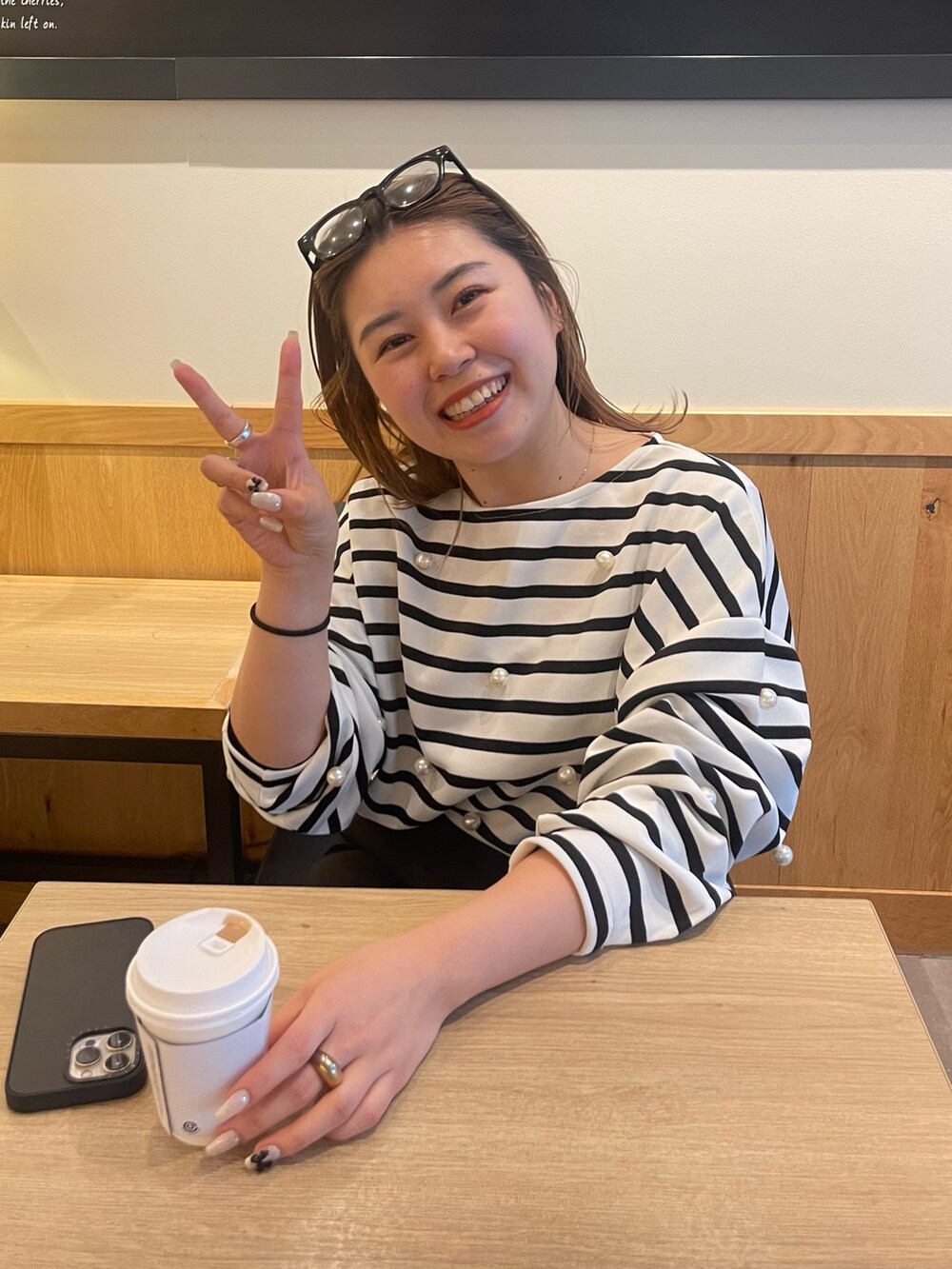 「今日のコスメと服、ボーダー、休日スタイル、モノトーン、メガネ女子、スポーツミックス、春コーデ、プチプラ、春服みてみて、ブーツ、テーパードパンツ、厚底シューズ」｜「prose verseのパール付きボーダートップス（Tシャツ/カットソー、ホワイト系）」を使った、ももぞうさん（レディース・154cm）の冬コーディネートの2枚目の写真