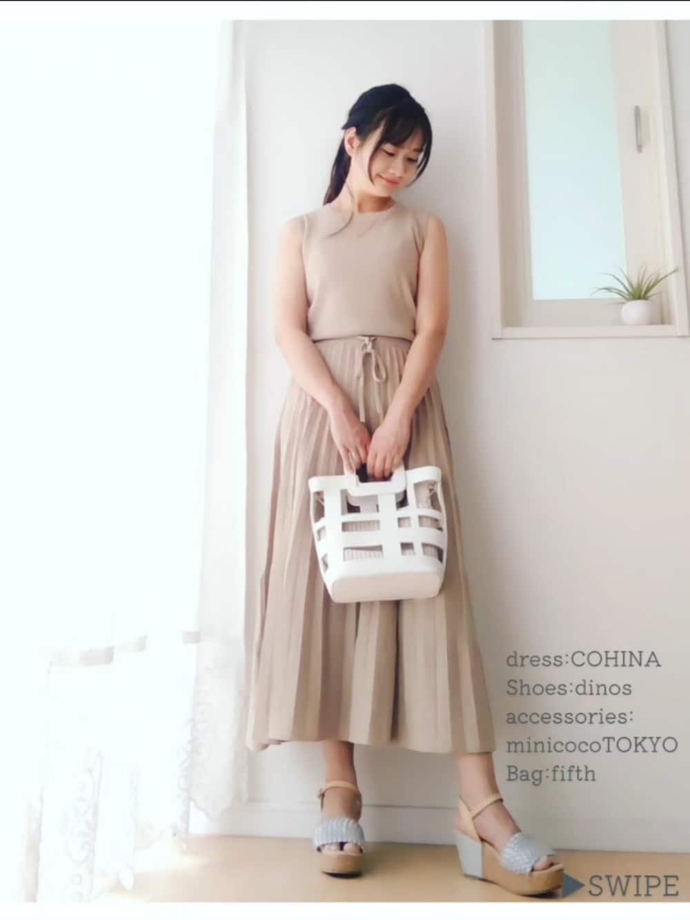 「リラックススタイル、ワンピース、ワンピースコーデ、プリーツワンピース、145cm、小柄女子、小柄ファッション、低身長女子、40代大人低身長コーデ、夏服コーデ、ベージュコーデ、アラフォー、低身長こーで、低身長コーデ、低身長ママ」｜「COHINAのアイテム（ワンピース、ベージュ系）」を使った、minicocochan【相互フォロー】さん（骨格ストレート・レディース・145cm）の夏コーディネートの2枚目の写真