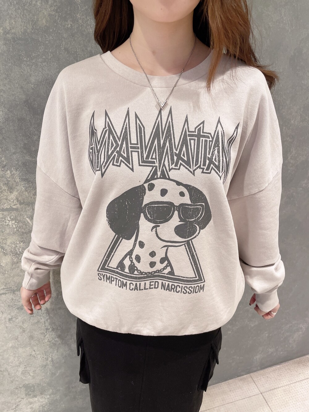 「GYDAのGYDALMATIANスウェットトップス（スウェット、ホワイト系）」を使った、ichiさん（レディース・156cm）の冬コーディネートの5枚目の写真