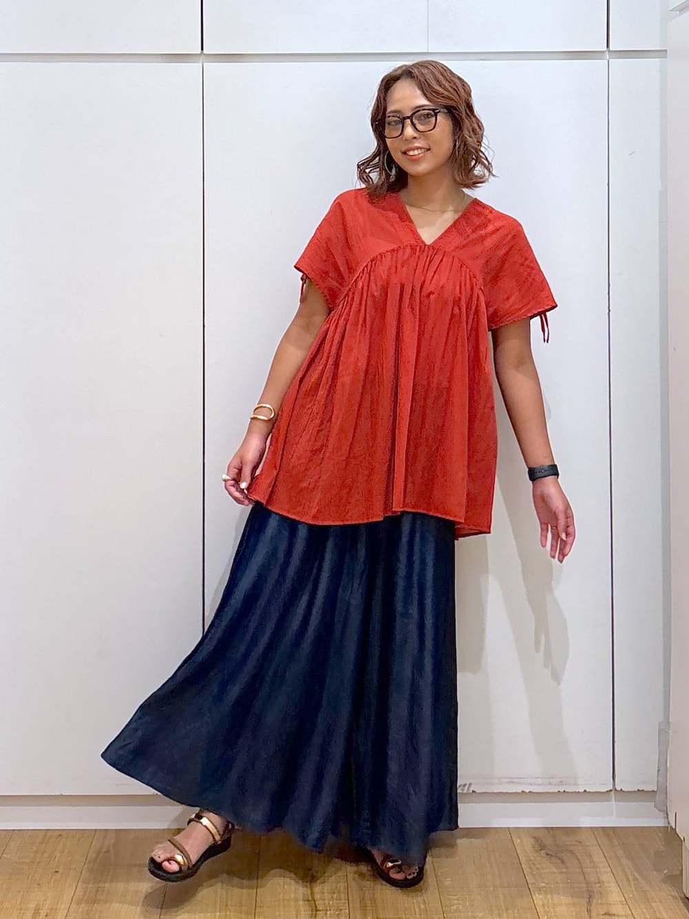 「体型カバー、高見え、高身長、ママコーデ、骨格ストレート、GLOBAL WORK、着痩せ・細見え、and STセール」｜「GLOBAL WORKのUVカットアソートサングラス/283830（サングラス、ブラウン系）」を使った、ココさん（レディース・165cm）の夏コーディネートの3枚目の写真