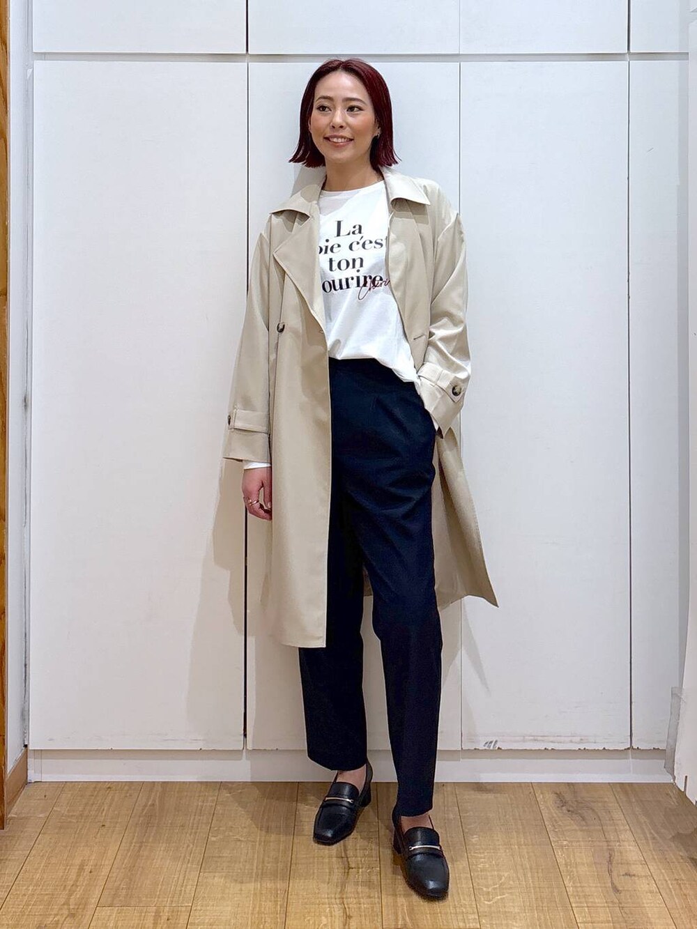 「体型カバー、高見え、高身長、ママコーデ、骨格ストレート、GLOBAL WORK、着痩せ・細見え」|「GLOBAL WORKのウツクシルエットテーパードパンツ/133595(その他パンツ、ブルー系)」を使った、ココさん(レディース・165cm)の春コーディネートの3枚目の写真
