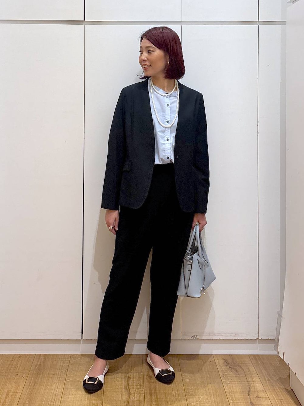 「高見え、体型カバー、高身長、ママコーデ、骨格ストレート、GLOBAL WORK、着痩せ・細見え」|「GLOBAL WORKのウツクシルエットノーカラージャケット/133613(ノーカラージャケット、ブラック系)」を使った、ココさん(レディース・165cm)の春コーディネートの2枚目の写真