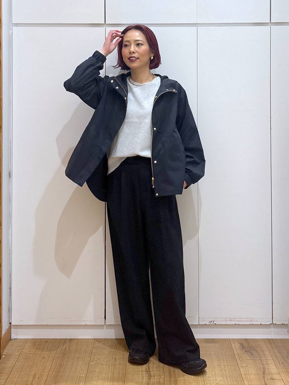 「体型カバー、高見え、高身長、ママコーデ、骨格ストレート、GLOBAL WORK、着痩せ・細見え」|「GLOBAL WORKの撥水軽やかマンパ/243794(マウンテンパーカー、ブルー系)」を使った、ココさん(レディース・165cm)の春コーディネートの2枚目の写真