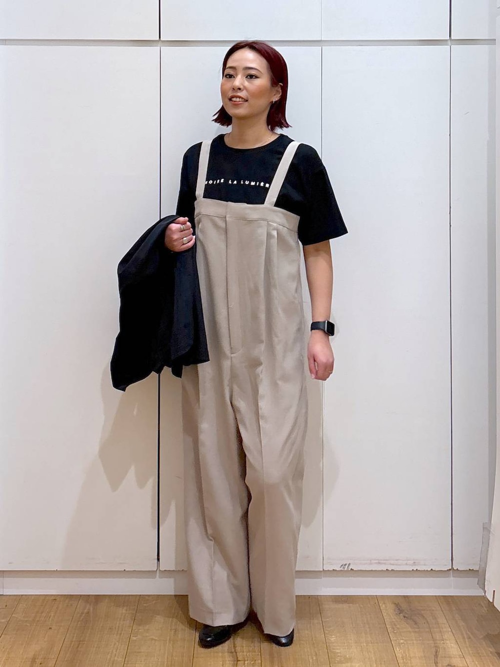 「体型カバー、高見え、高身長、ママコーデ、骨格ストレート、GLOBAL WORK、着痩せ・細見え」|「GLOBAL WORKのサイズ拡大/らくっション撥水2WAYローファー/131468(ローファー、ブラック系)」を使った、ココさん(レディース・165cm)の春コーディネートの2枚目の写真