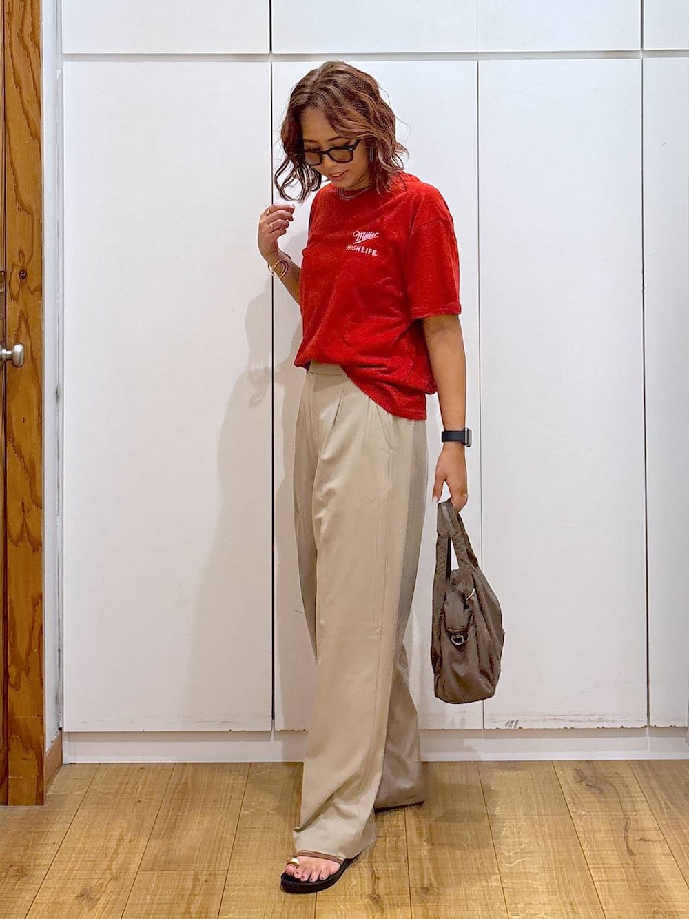 「体型カバー、高見え、高身長、ママコーデ、骨格ストレート、GLOBAL WORK、着痩せ・細見え、and STセール」｜「GLOBAL WORKのUVカットアソートサングラス/283830（サングラス、ブラウン系）」を使った、ココさん（レディース・165cm）の夏コーディネートの4枚目の写真