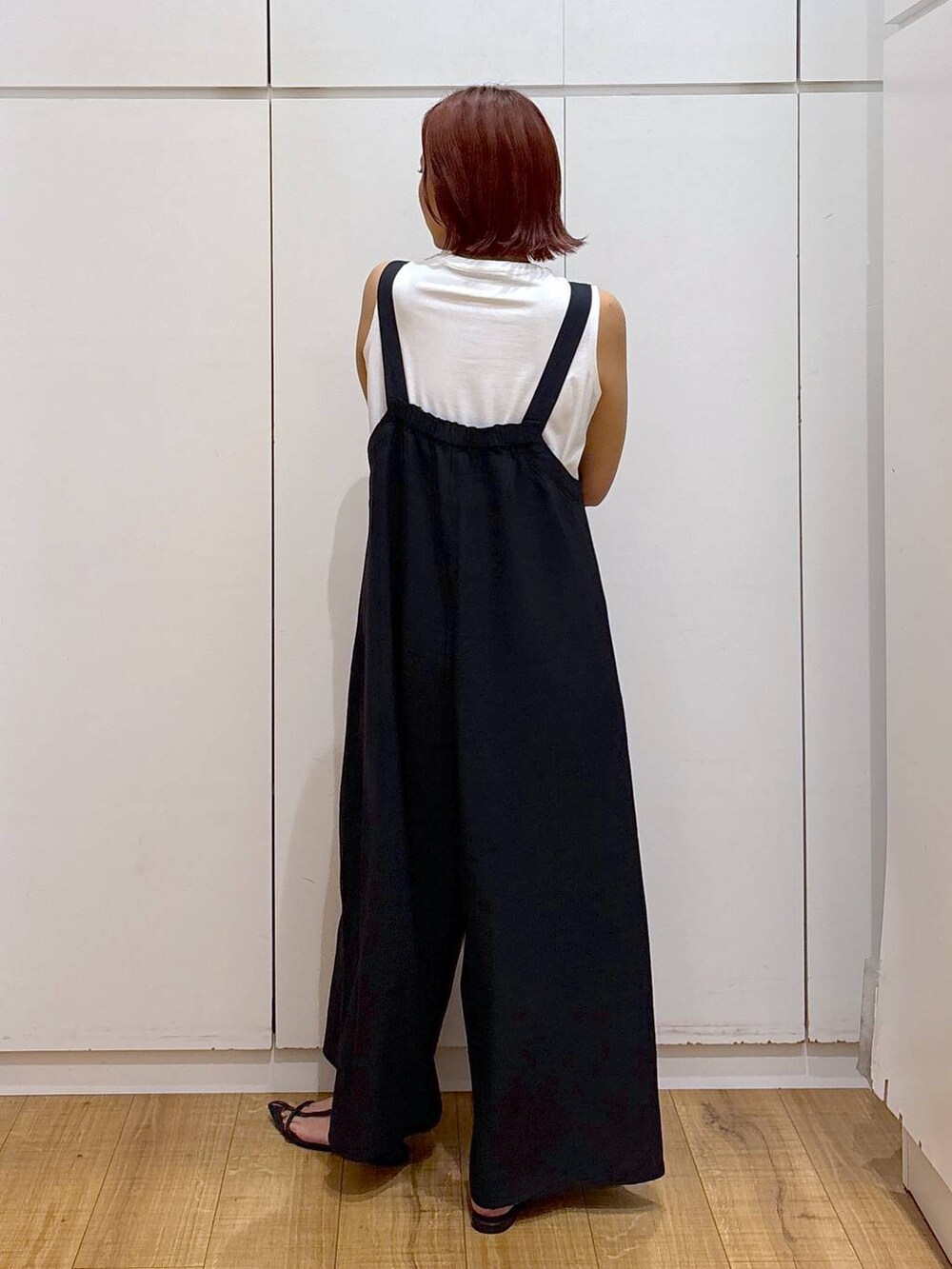 「高身長、ママコーデ、骨格ストレート、体型カバー、高見え、GLOBAL WORK、着痩せ・細見え」|「A part byのクロスフラットサンダル(サンダル、ブラック系)」を使った、ココさん(レディース・165cm)の春コーディネートの9枚目の写真