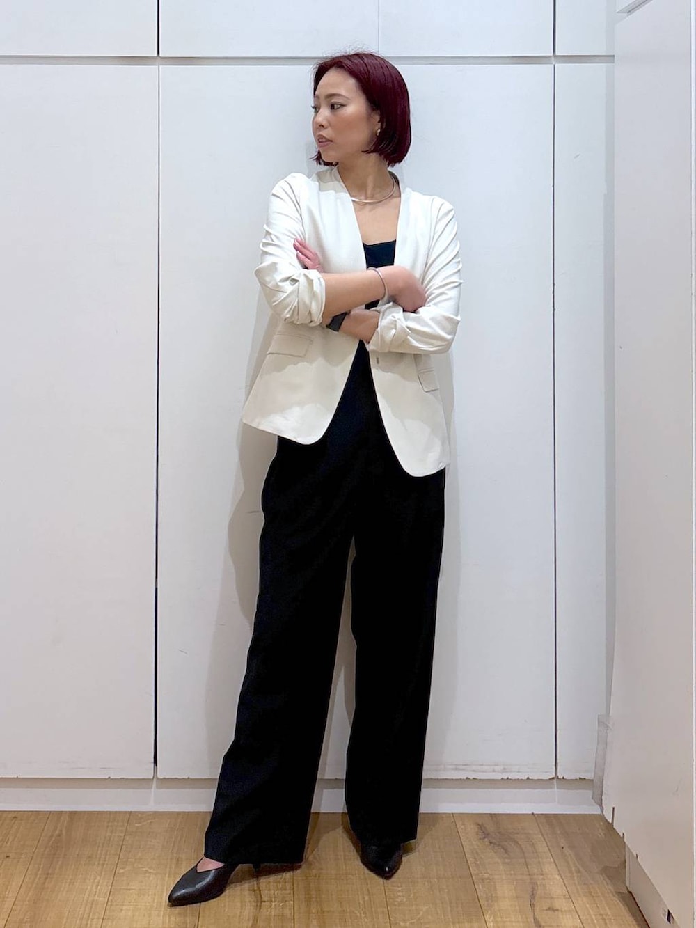 「体型カバー、高見え、高身長、ママコーデ、骨格ストレート、GLOBAL WORK、着痩せ・細見え、ジャケット、オケージョン、春コーデ」|「GLOBAL WORKのウツクシルエットワイドパンツ/133599(その他パンツ、ブラック系)」を使った、ココさん(レディース・165cm)の春コーディネートの3枚目の写真