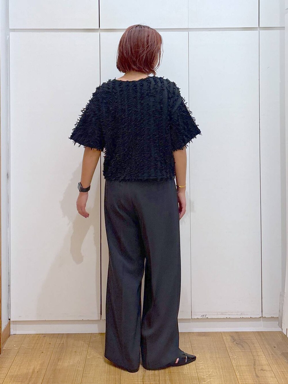 「体型カバー、高見え、高身長、ママコーデ、骨格ストレート、GLOBAL WORK、着痩せ・細見え」|「GLOBAL WORKのジャガードフリンジプルオーバー/289888(Tシャツ/カットソー、ブラック系)」を使った、ココさん(レディース・165cm)の春コーディネートの5枚目の写真