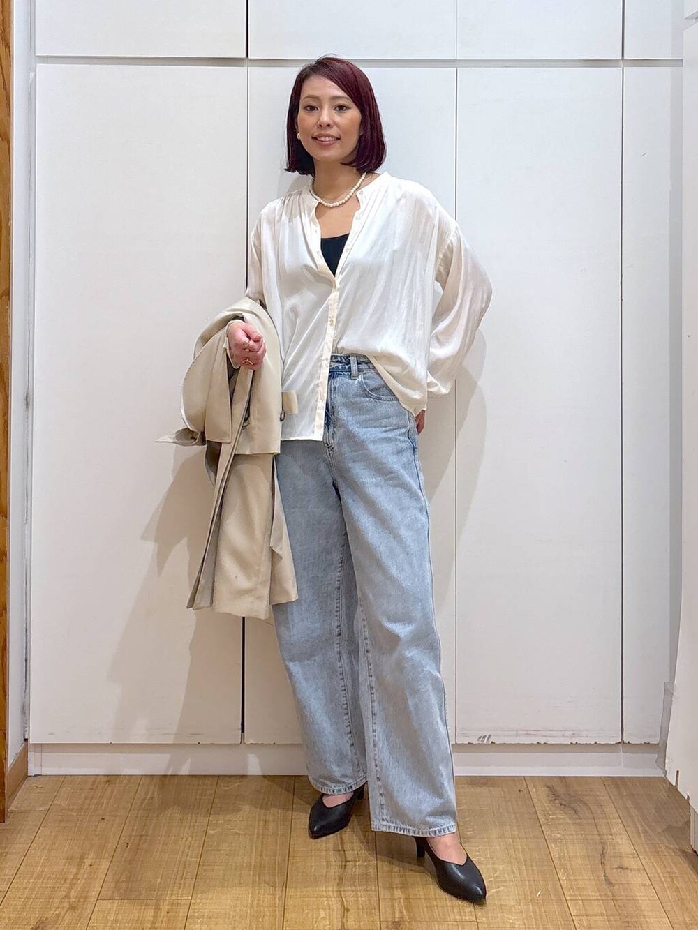 「体型カバー、高見え、高身長、ママコーデ、骨格ストレート、GLOBAL WORK、着痩せ・細見え」｜「GLOBAL WORKのGOODデニムバギーパンツ/118365（デニムパンツ、ブルー系）」を使った、ココさん（レディース・165cm）の春コーディネートの3枚目の写真