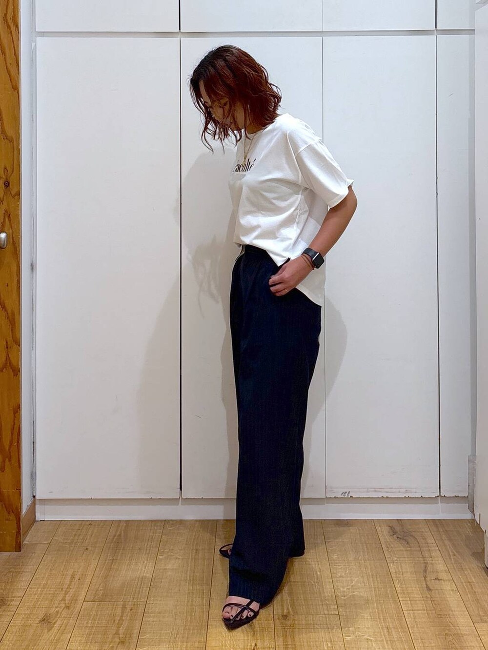 「体型カバー、高見え、高身長、ママコーデ、骨格ストレート、GLOBAL WORK、着痩せ・細見え」｜「GLOBAL WORKのリッチクリーンプリントT半袖/147640（Tシャツ/カットソー、ホワイト系）」を使った、ココさん（レディース・165cm）の夏コーディネートの4枚目の写真