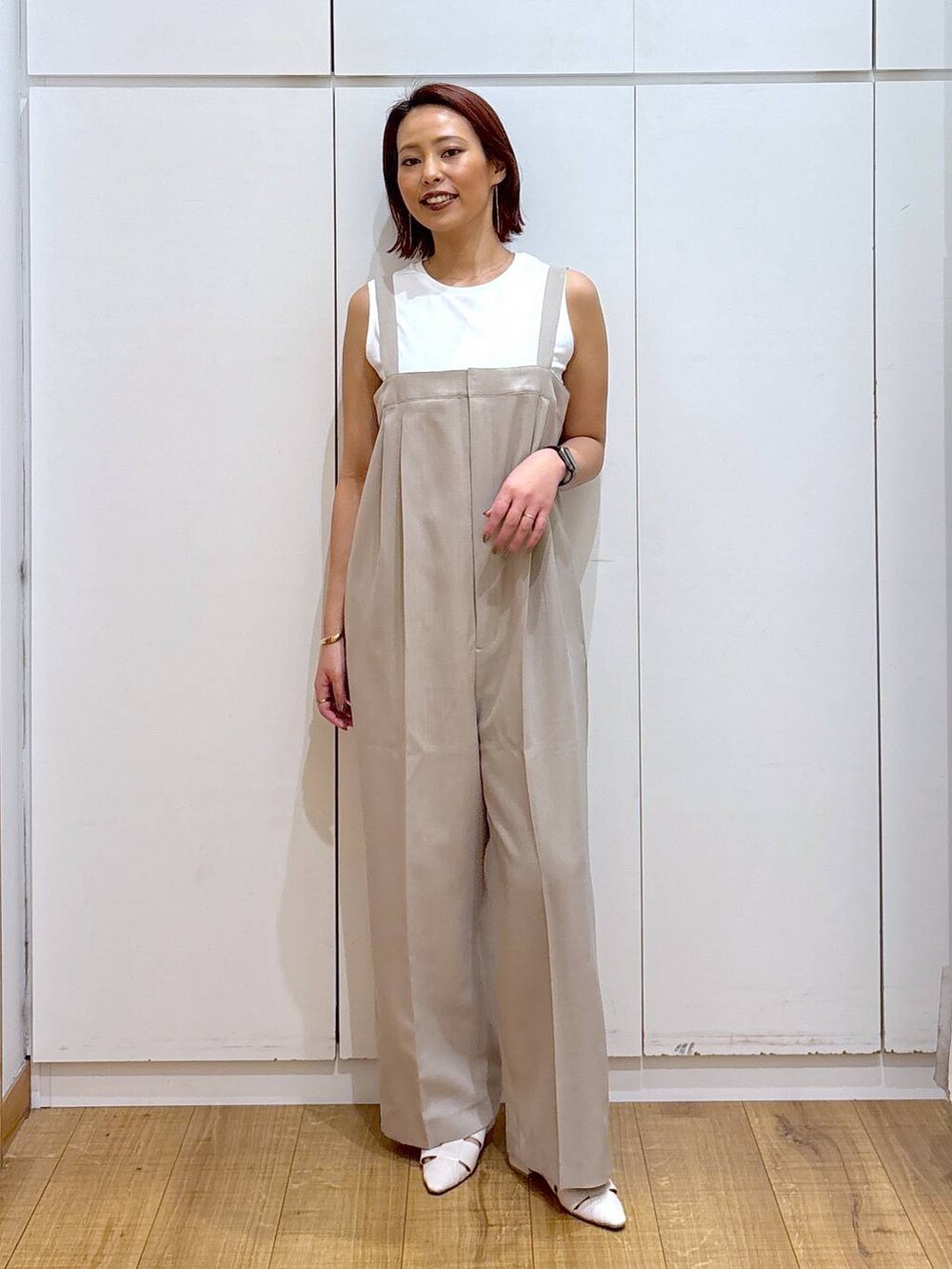 「体型カバー、高見え、高身長、ママコーデ、骨格ストレート、GLOBAL WORK、着痩せ・細見え」|「GLOBAL WORKのGOODデニムシャツ半袖/288639(シャツ/ブラウス、ブルー系)」を使った、ココさん(レディース・165cm)の春コーディネートの6枚目の写真