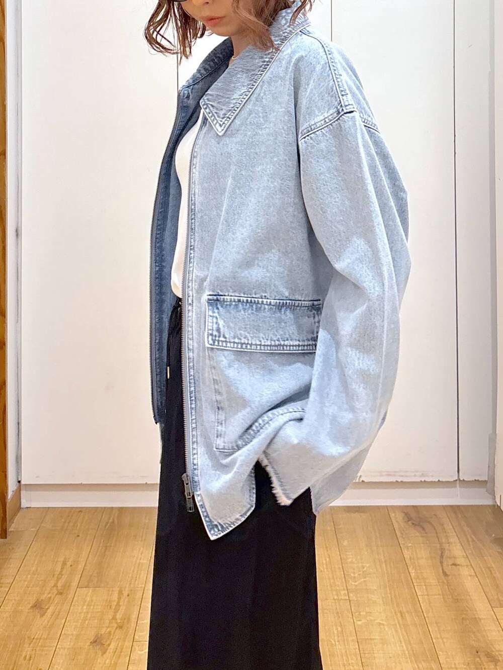 「体型カバー、高見え、高身長、ママコーデ、骨格ストレート、GLOBAL WORK、着痩せ・細見え、and STセール、秋冬新作」｜「GLOBAL WORKのリッチクリーンプリントT半袖/147640（Tシャツ/カットソー、ホワイト系）」を使った、ココさん（レディース・165cm）の夏コーディネートの8枚目の写真