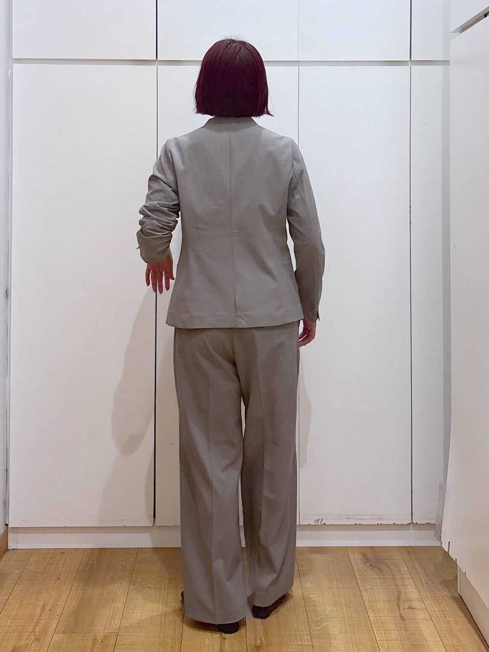 「体型カバー、高見え、高身長、ママコーデ、骨格ストレート、GLOBAL WORK、着痩せ・細見え」|「GLOBAL WORKのウツクシルエットワイドパンツ/133599(その他パンツ、ブラウン系)」を使った、ココさん(レディース・165cm)の春コーディネートの4枚目の写真