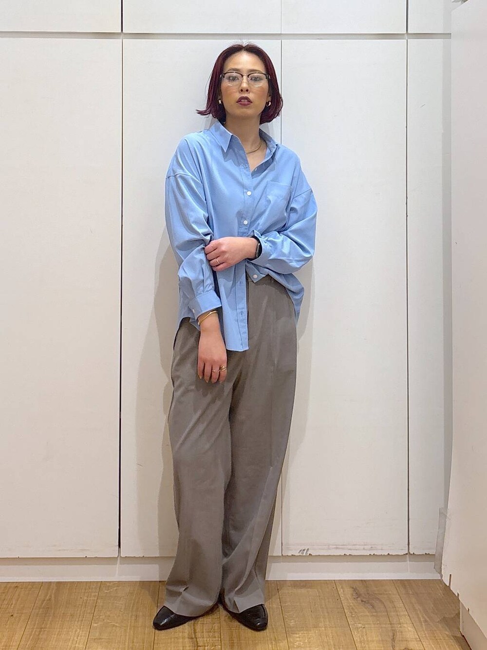 「体型カバー、高見え、高身長、ママコーデ、骨格ストレート、GLOBAL WORK、着痩せ・細見え」|「GLOBAL WORKのウツクシルエットワイドパンツ/133599(その他パンツ、ブラウン系)」を使った、ココさん(レディース・165cm)の春コーディネートの5枚目の写真