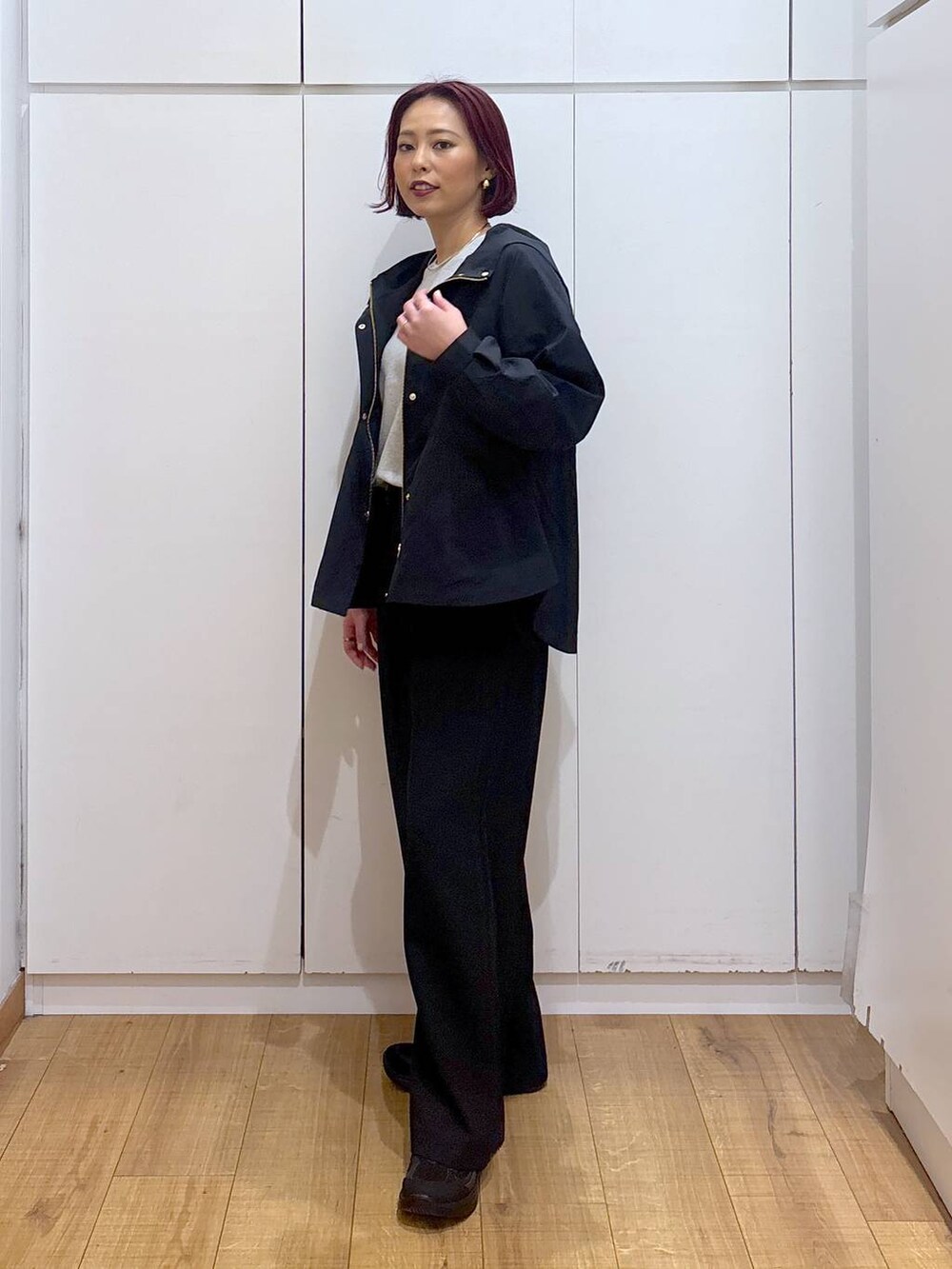 「体型カバー、高見え、高身長、ママコーデ、骨格ストレート、GLOBAL WORK、着痩せ・細見え」|「GLOBAL WORKの撥水軽やかマンパ/243794(マウンテンパーカー、ブルー系)」を使った、ココさん(レディース・165cm)の春コーディネートの3枚目の写真