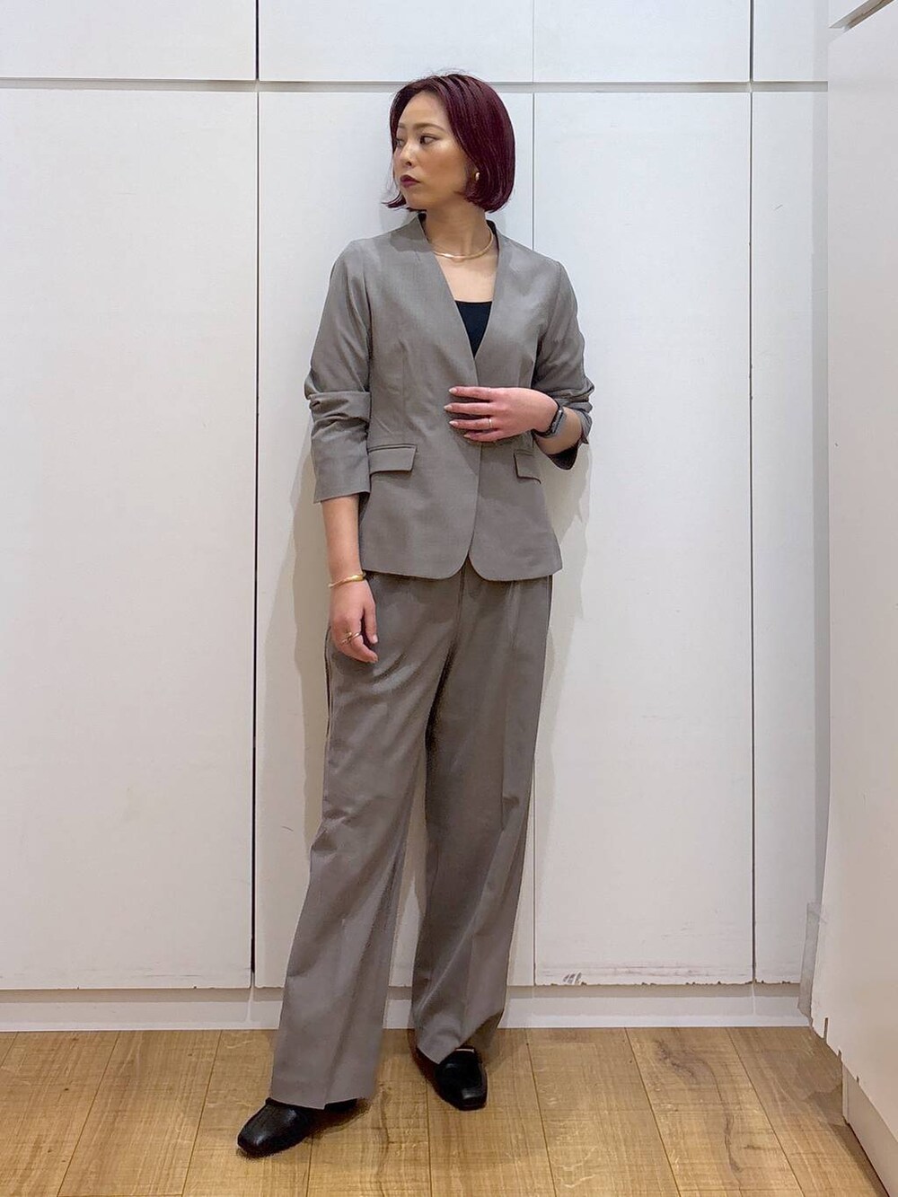 「体型カバー、高見え、高身長、ママコーデ、骨格ストレート、GLOBAL WORK、着痩せ・細見え」|「GLOBAL WORKのウツクシルエットワイドパンツ/133599(その他パンツ、ブラウン系)」を使った、ココさん(レディース・165cm)の春コーディネートの2枚目の写真
