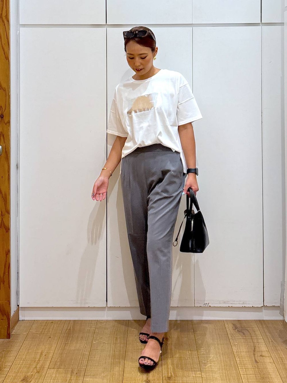 「体型カバー、高見え、着痩せ・細見え、高身長、ママコーデ、骨格ストレート、GLOBAL WORK、and STセール」｜「GLOBAL WORKのリッチクリーンプリントT半袖/147640（Tシャツ/カットソー、ホワイト系）」を使った、ココさん（レディース・165cm）の夏コーディネートの3枚目の写真