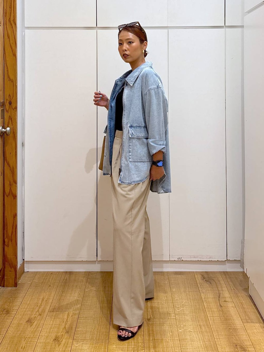 「体型カバー、高見え、高身長、ママコーデ、骨格ストレート、GLOBAL WORK、着痩せ・細見え、and STセール、秋コーデ」｜「GLOBAL WORKのスペ軽5WAYショルダー/253022（ショルダーバッグ、ブラウン系）」を使った、ココさん（レディース・165cm）の夏コーディネートの4枚目の写真