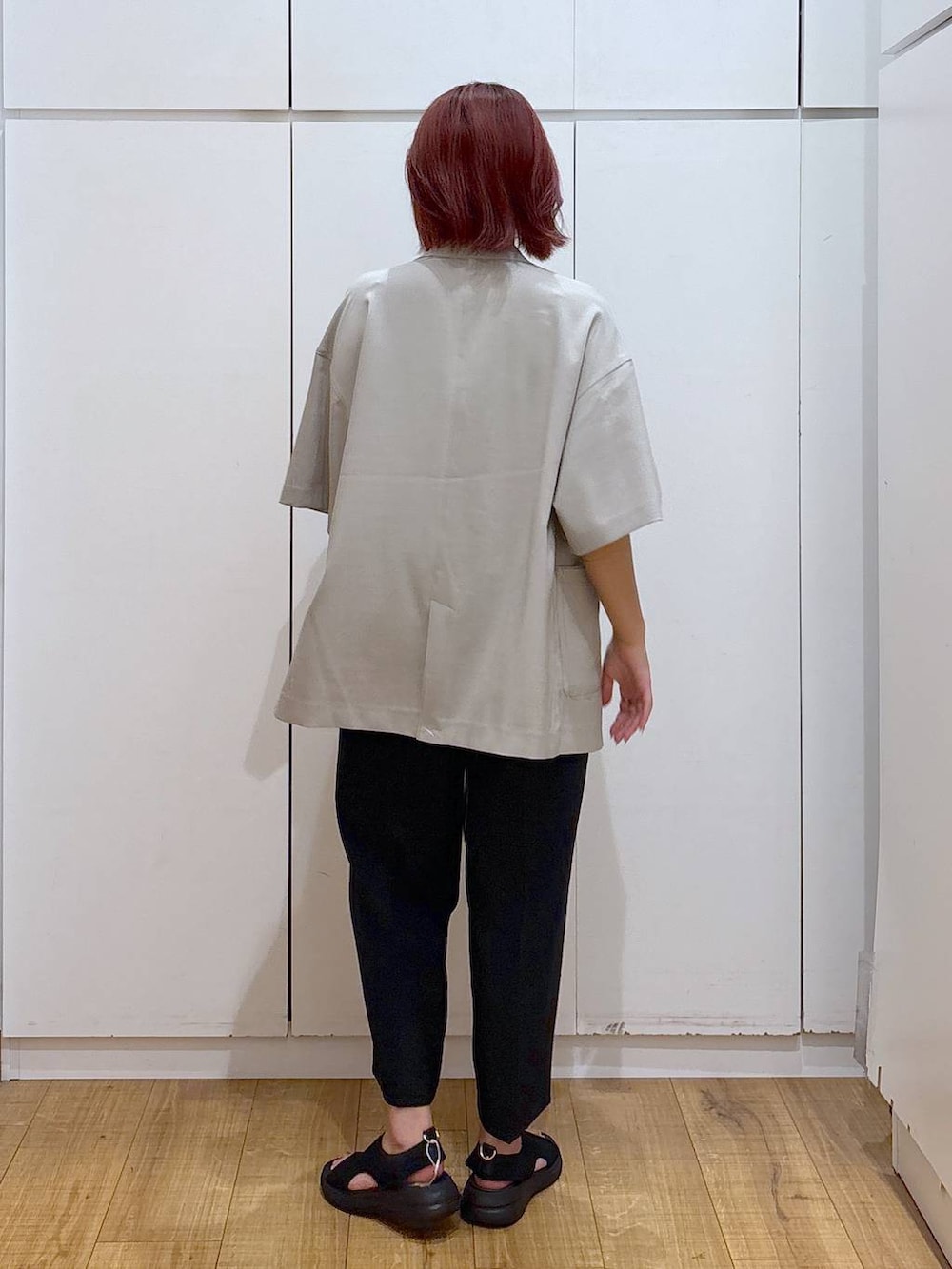 「体型カバー、高見え、高身長、ママコーデ、骨格ストレート、GLOBAL WORK、着痩せ・細見え」｜「GLOBAL WORKのUVカットアソートサングラス/283830（サングラス、ブラウン系）」を使った、ココさん（レディース・165cm）の春コーディネートの3枚目の写真