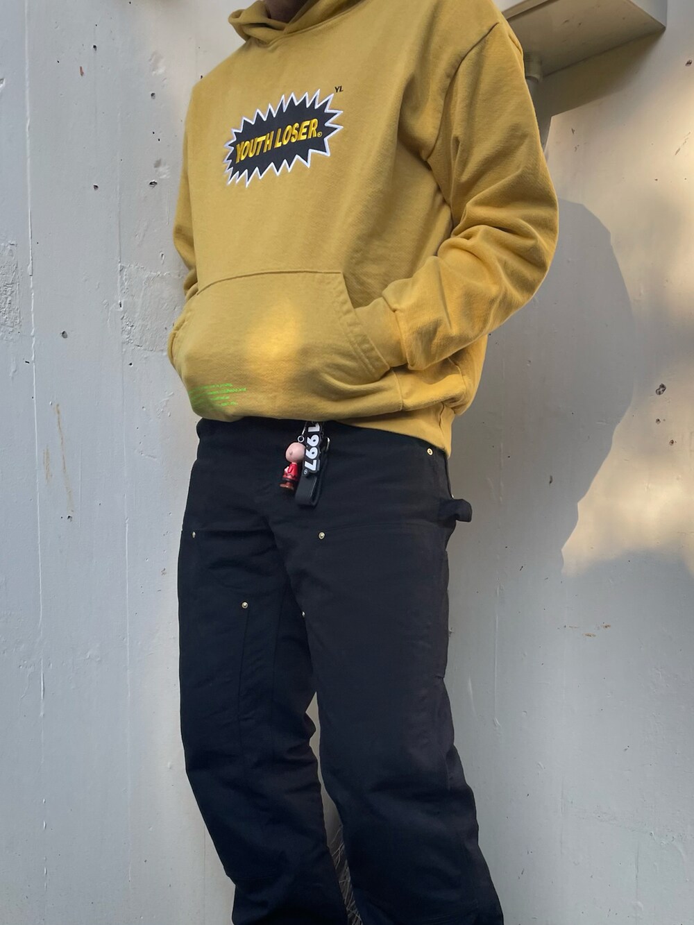 「youthloser、Dickies、New Balance」｜「Dickiesのアイテム（パンツ、ブラック系）」を使った、seto1009さん（メンズ・172cm）の冬コーディネートの2枚目の写真