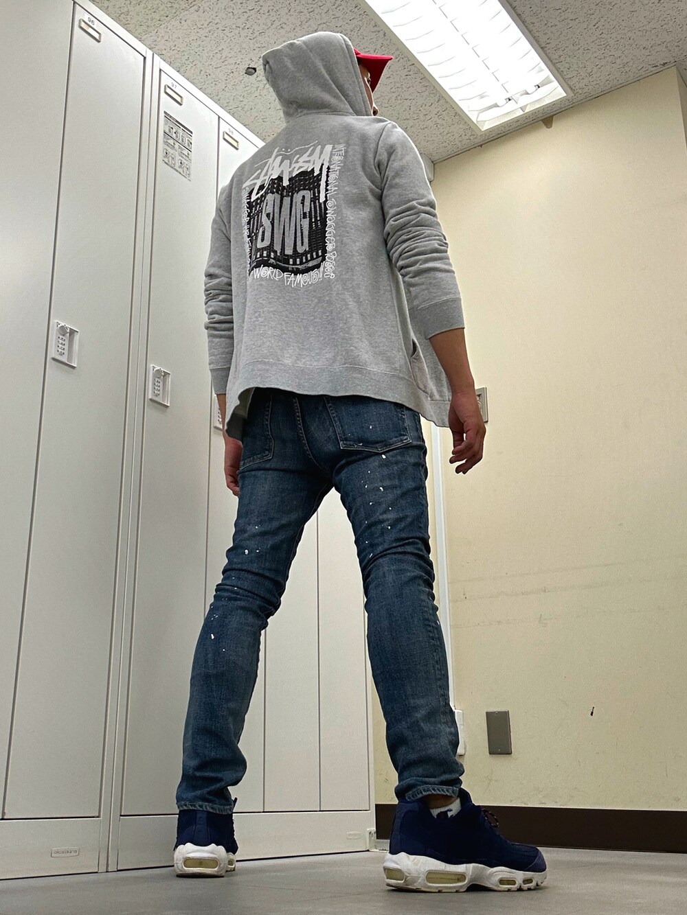「kakoiのアイテム（キャップ、レッド系）」を使った、植草ムノイズ達郎さん（メンズ・174cm）の夏コーディネートの3枚目の写真
